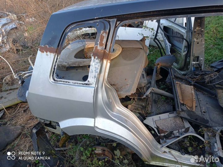 Заднее правое крыло Ford fusion