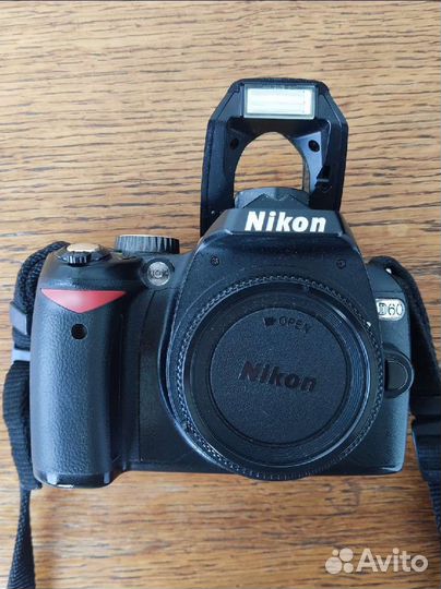 Зеркальный фотоаппарат nikon D60 + объектив 18-105