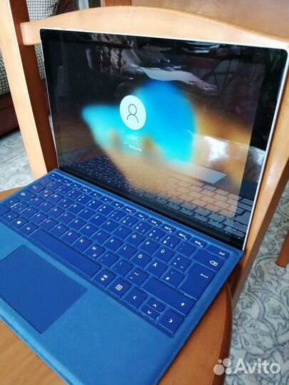 Планшет Microsoft Surface Pro 5 8gb 256gb