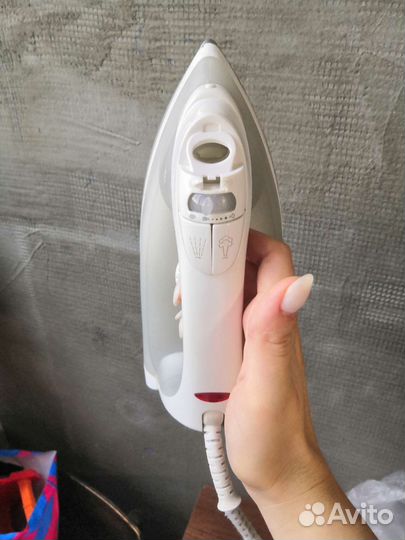 Утюг Vitek