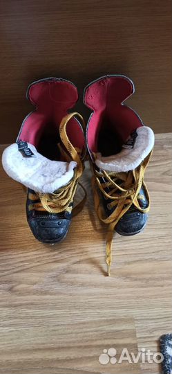 Хоккейные коньки bauer vapor детские