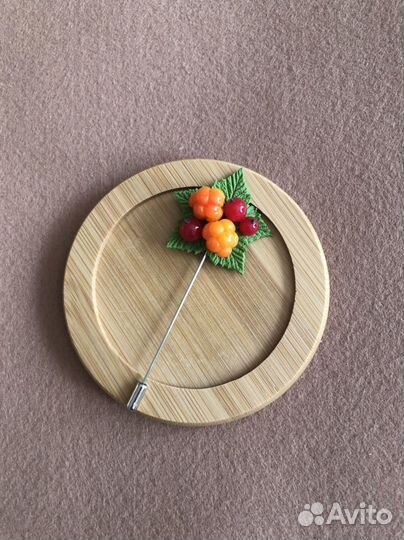 Брошь ручной работы