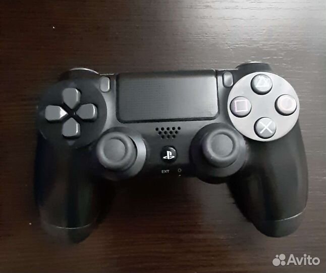Джойстик Sony PS4