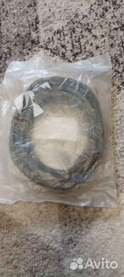 Уплотнитель лобового Nissan G2716-89900