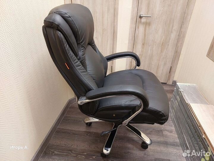 Кресло кожа chairman 402 черный