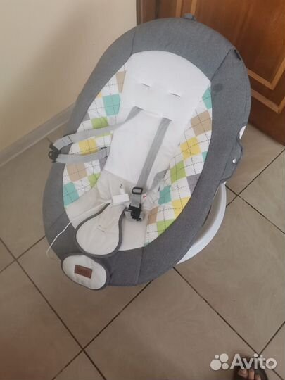 Шезлонг для новорожденных