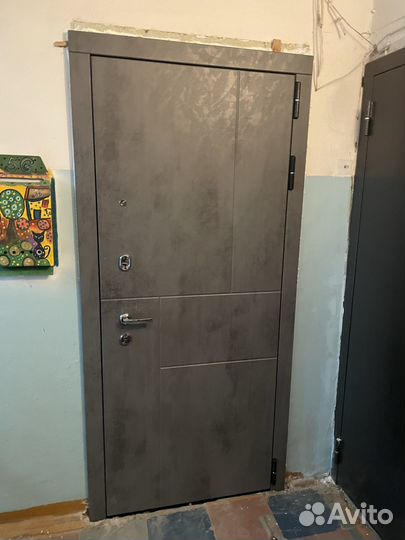 Дверь Marcus Титан шагрень, Белый ясень с зеркалом