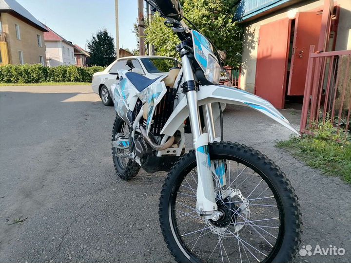 Мотоцикл Regulmoto aqua enduro