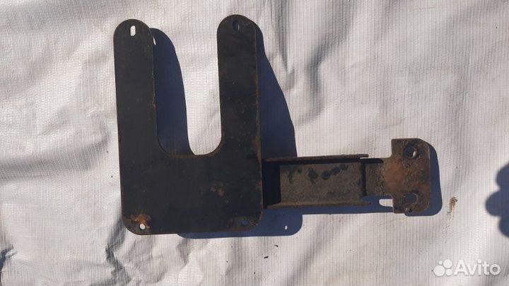 Кронштейн шумоизоляции двигателя Камаз 5490 2018