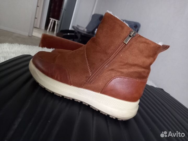 Ботинки женские зимние 38 размера