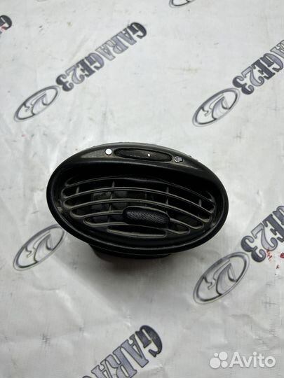 Дефлектор воздушный Ford Focus 1