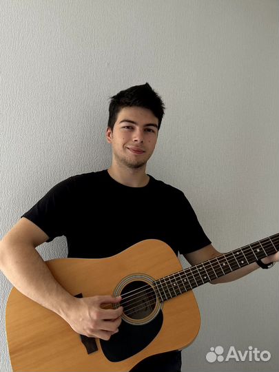 Репетитор по игре на гитаре