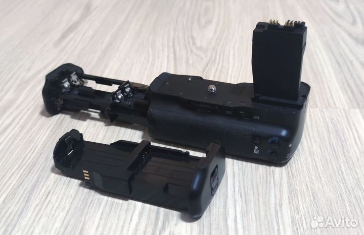 Батарейный блок, аккумуляторная ручка Canon BG-1F