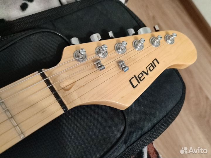 Clevan CST-30N электрогитара