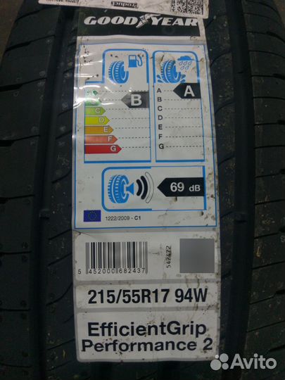 Goodyear EfficientGrip Performance 2 235/50 R19 103V
