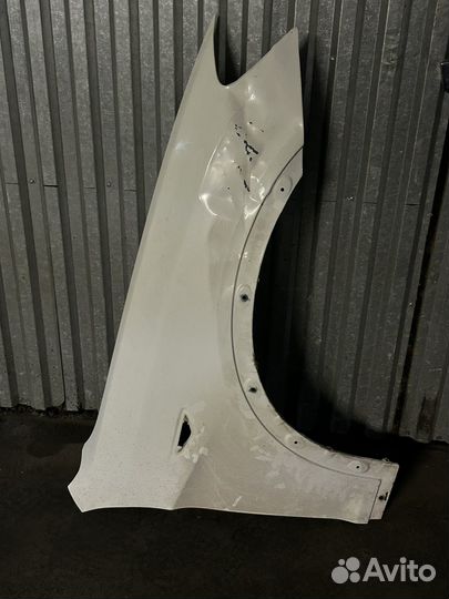 Продам правое крыло на BMW X3 F25