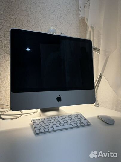 Два моноблока Apple iMac 20' и 24', 2008 год