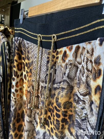 Бархатный костюм леопард