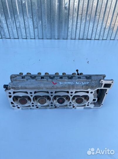 Головка блока цилиндров левая Mercedes-Benz