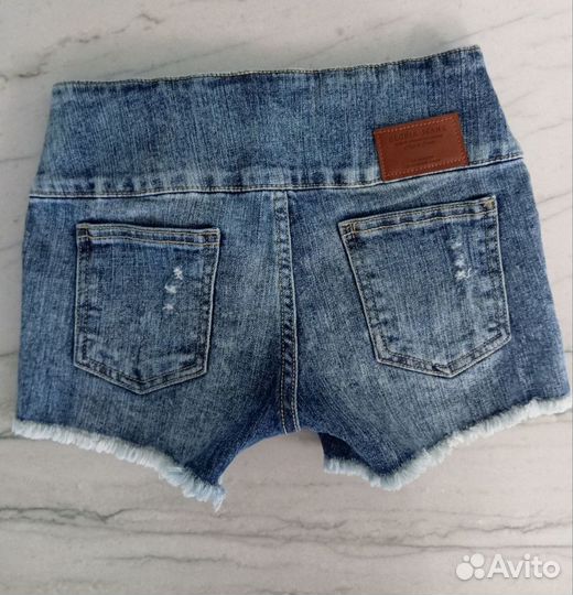 Новые джинсовые шорты на девочку р 140
