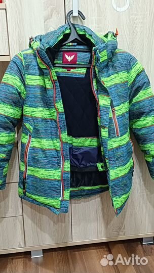 Куртка зимняя. Размер 122 см