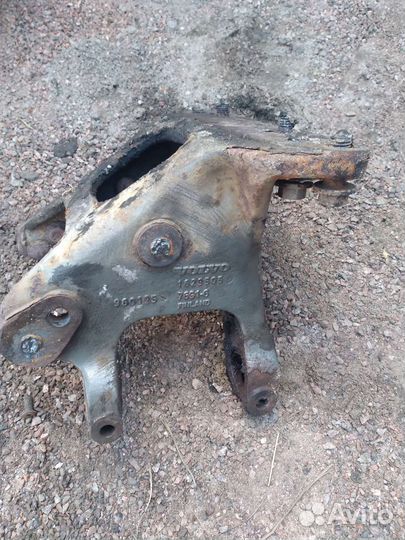 Кронштейн рессоры Volvo FH12