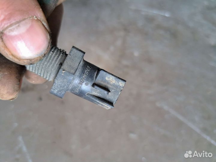 Датчик температуры воздуха на Ягуар x-type