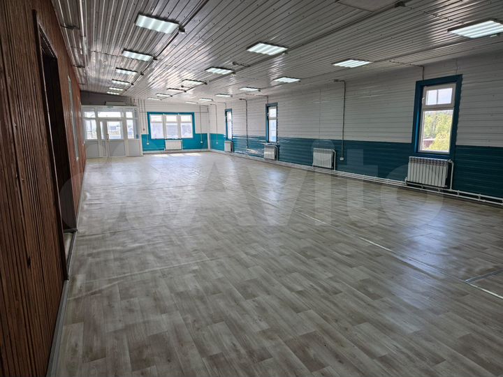 Светофор Площадь 189 кв.м. Первый этаж