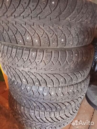 Nordman Nordman 4 215/65 R16