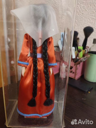 Кукла в национальных костюмах