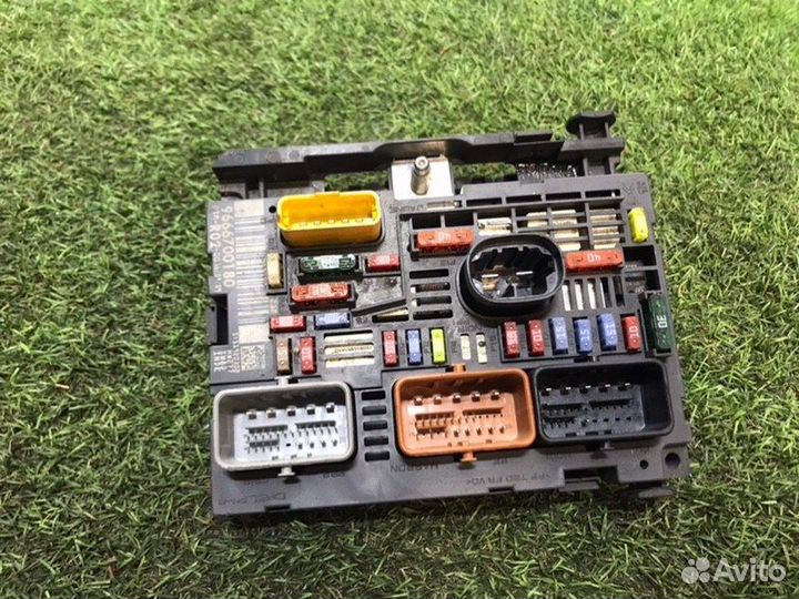 Блок предохранителей Peugeot 3008 EP6CDT 2010