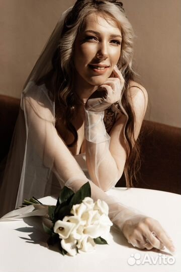 Перчатки белые, сетка