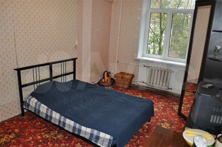 Комната 21 м² в 4-к., 2/5 эт.