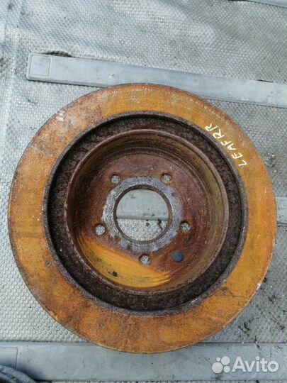 Тормозной диск задний Nissan Leaf AZE0