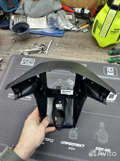 Крышка руля задняя Kia Seltos