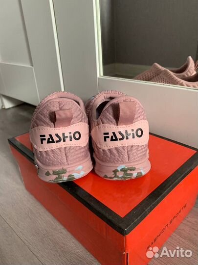 Новые слипоны для девочки 27 р. 31 р