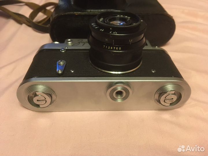 Плёночный фотоаппарат Зоркий 4 и Зенит Е