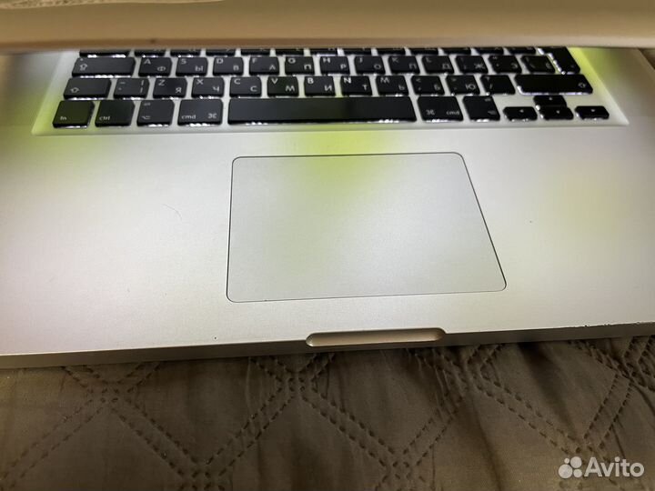 Apple MacBook Pro 15 i7/10/256