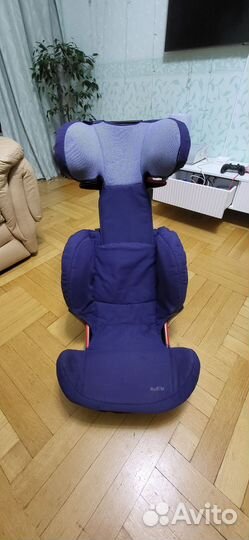 Детское кресло maxi cosi