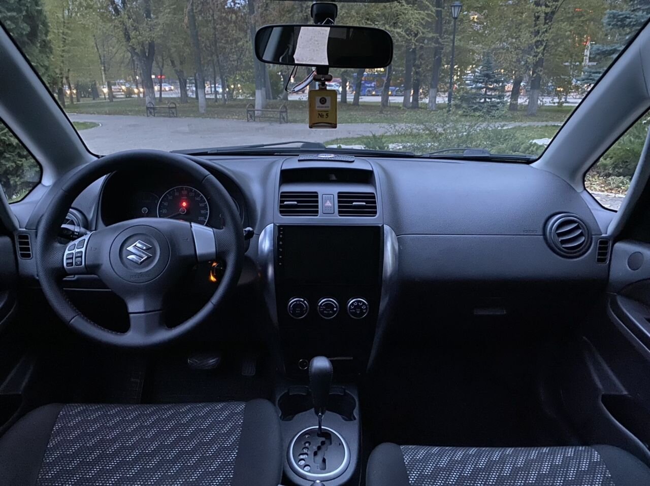 Suzuki SX4: фото владельца