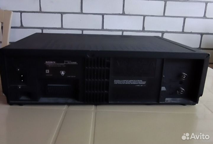 Видеомагнитофон sony