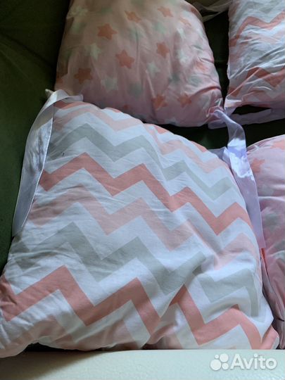 Бортики в кроватку и подушки