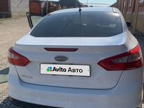 Ford Focus 1.6 AMT, 2011, 256 000 км, с пробегом, цена 350 000 руб.