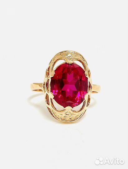 Золотое кольцо с корундом 583 проба