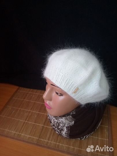 Берет женский вязаный