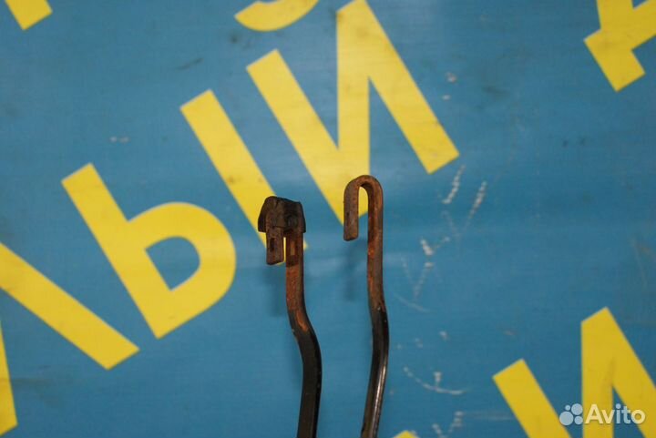 Поводки дворников Seat Toledo