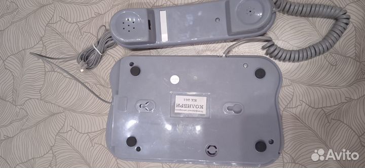 Кнопочный телефон стационарный