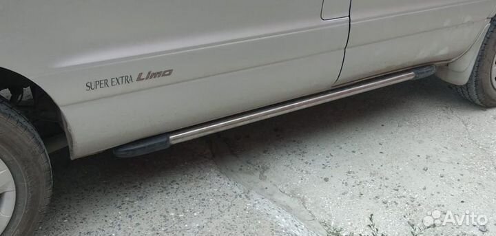 Защита порогов Toyota Town Ace Noah