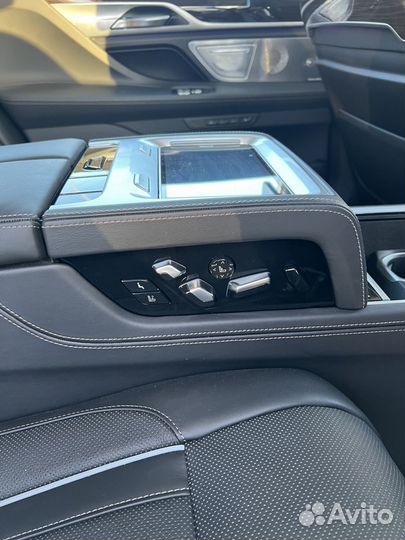 BMW 7 серия 4.4 AT, 2019, 7 500 км