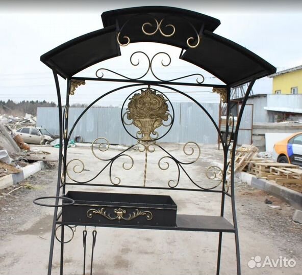 Беседка с мангалом